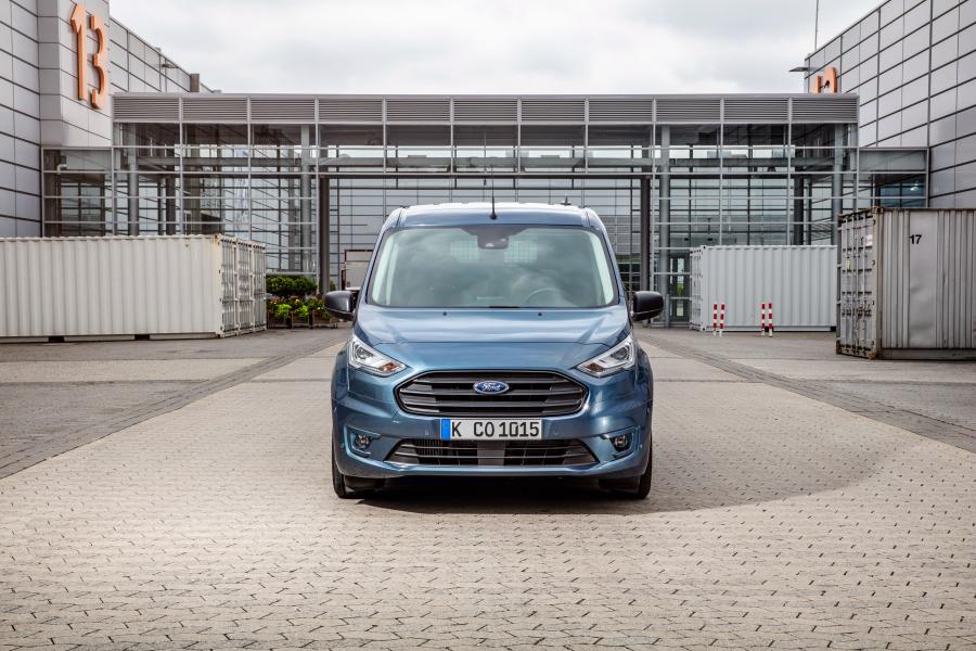  Ford Transit Connect LWB 2018 года  (WW) (фото 8 из 11)